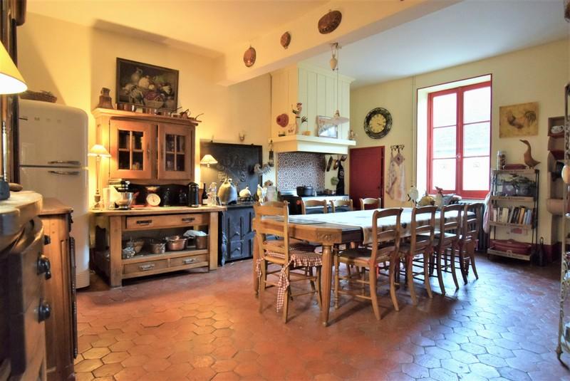 Maison - 315 m² - 10 pièces