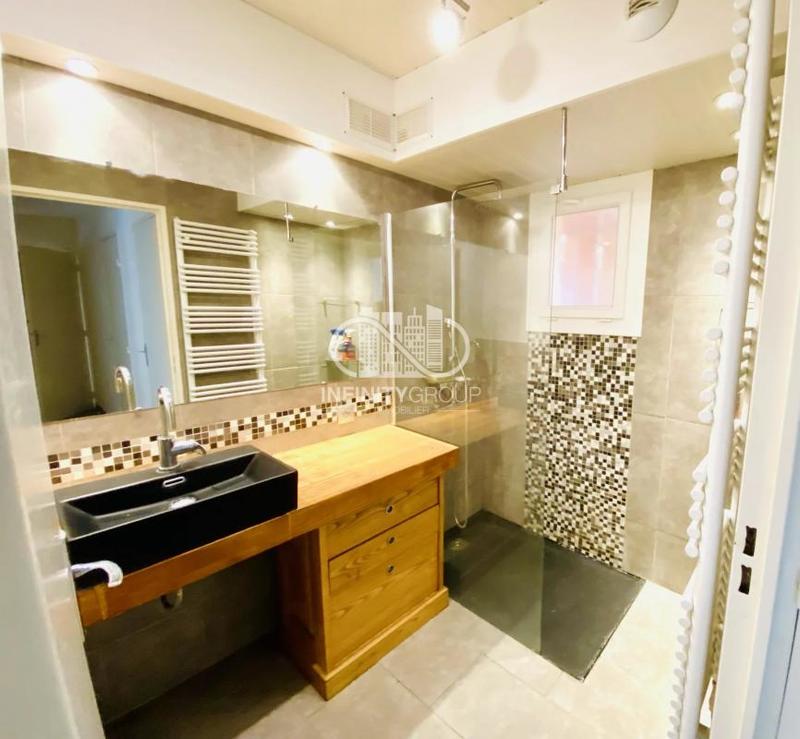 Appartement - 85 m² - 4 pièces