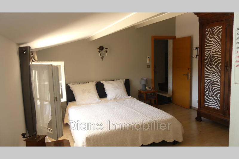 Villa - 162 m² - 6 pièces