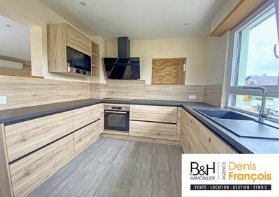 Maison - 85 m² - 5 pièces