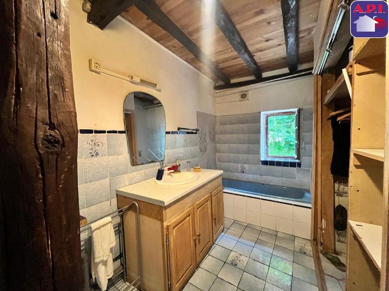 Maison - 202 m² - 6 pièces