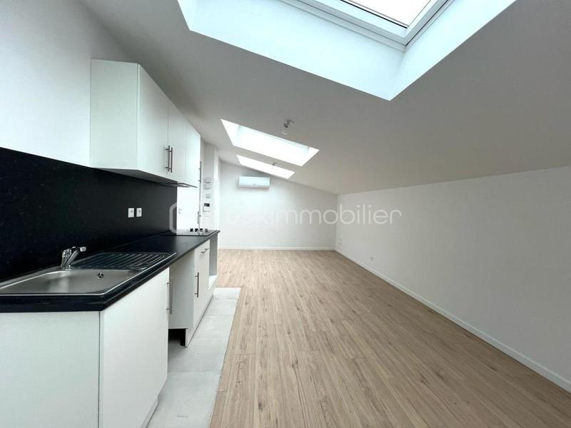 Studio - 24 m² - 1 pièce