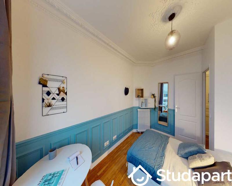 Chambre - 80 m² - 1 pièce