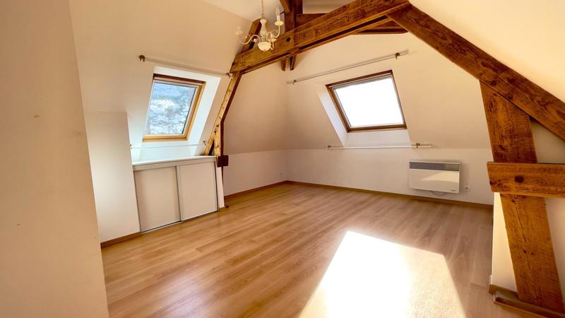 Maison - 254 m² - 10 pièces