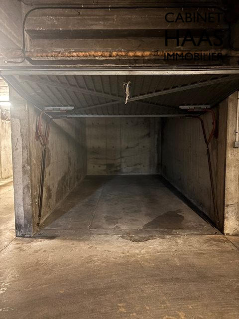 Parking / Garage - 10 m²