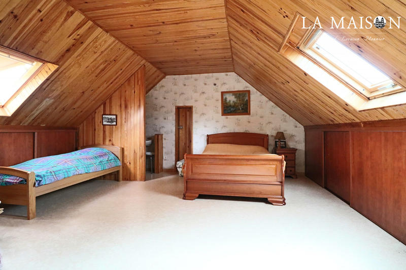 Maison - 124 m² - 7 pièces