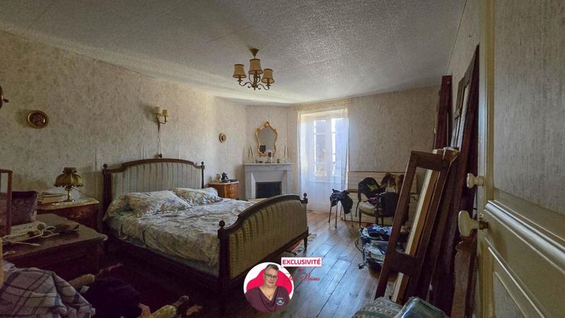 Maison - 640 m² - 16 pièces