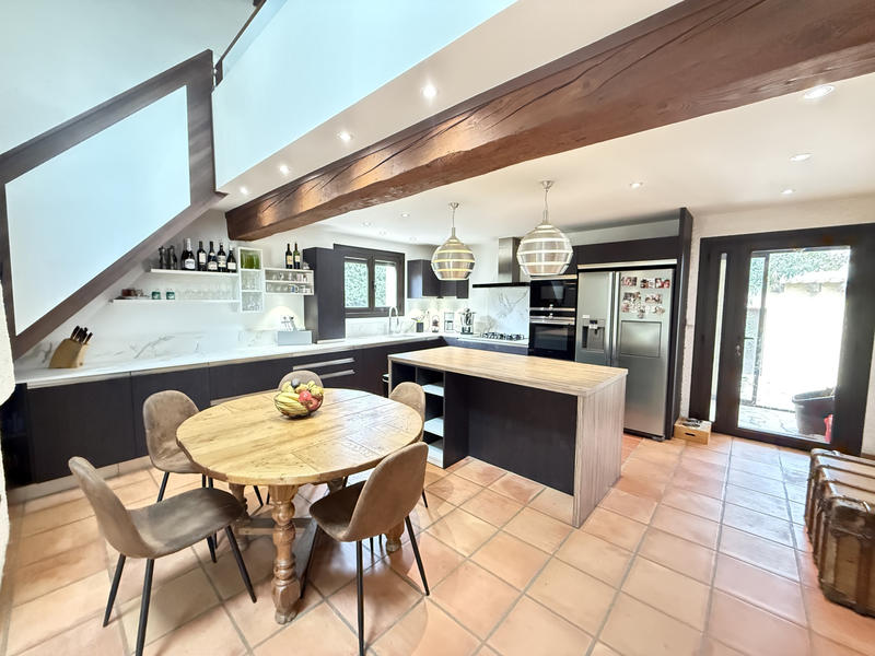 Villa - 145 m² - 4 pièces