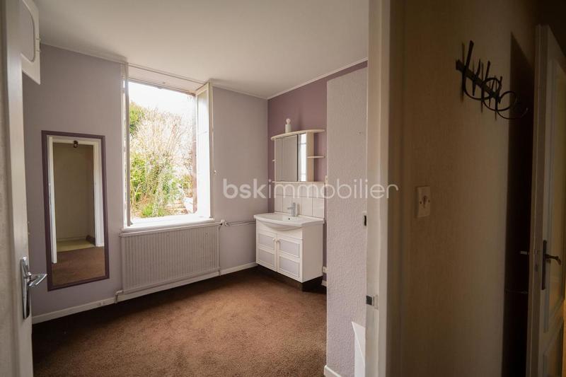 Maison traditionnelle - 320 m² - 8 pièces