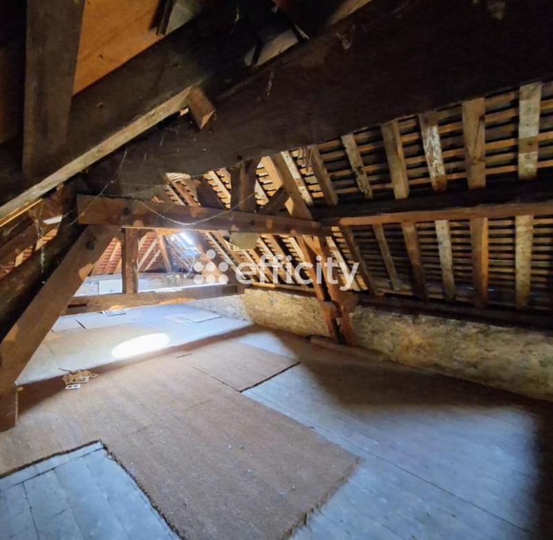 Demeure - 264 m² - 11 pièces