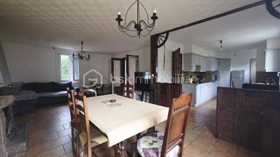 Maison - 115 m² - 6 pièces