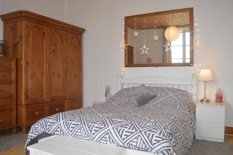 Maison - 137 m² - 10 pièces