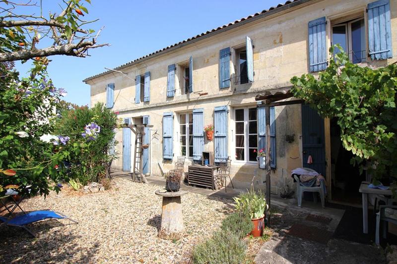 Maison de village - 165 m² - 6 pièces