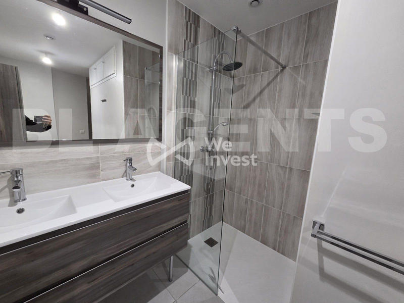 Maison - 202 m² - 8 pièces