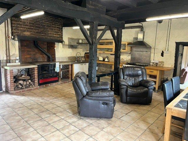 Corps de ferme - 351 m² - 9 pièces