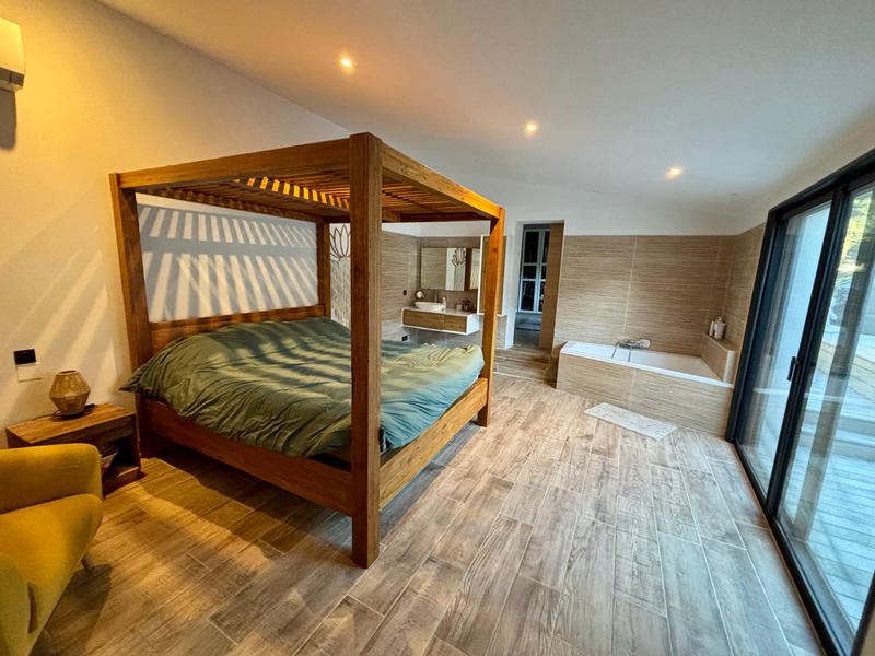 Villa - 210 m² - 6 pièces