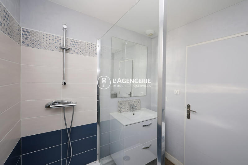 Appartement - 81 m² - 4 pièces
