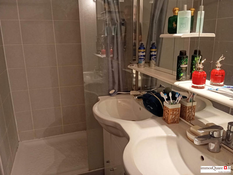 Appartement - 83 m² - 4 pièces