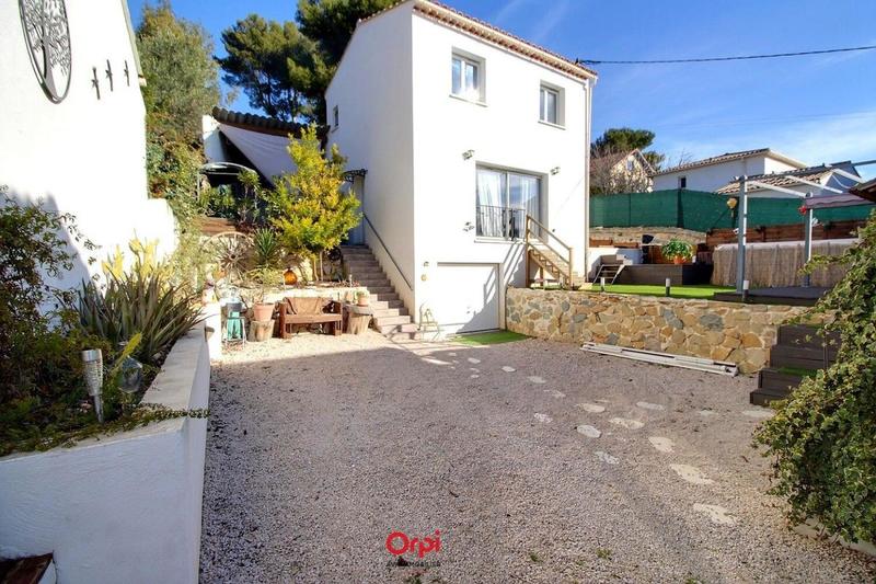 Maison - 110 m² - 4 pièces