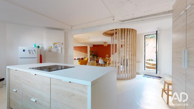 Maison - 210 m² - 10 pièces