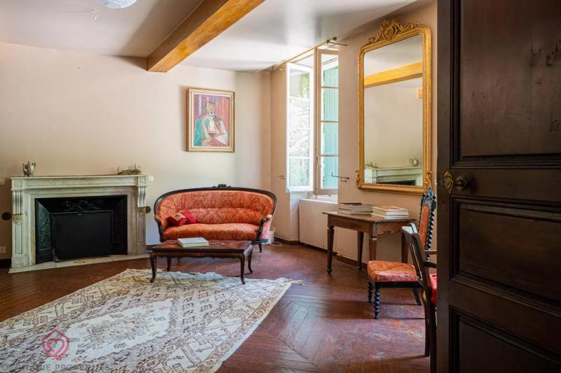 Maison de maîtres - 409 m² - 13 pièces