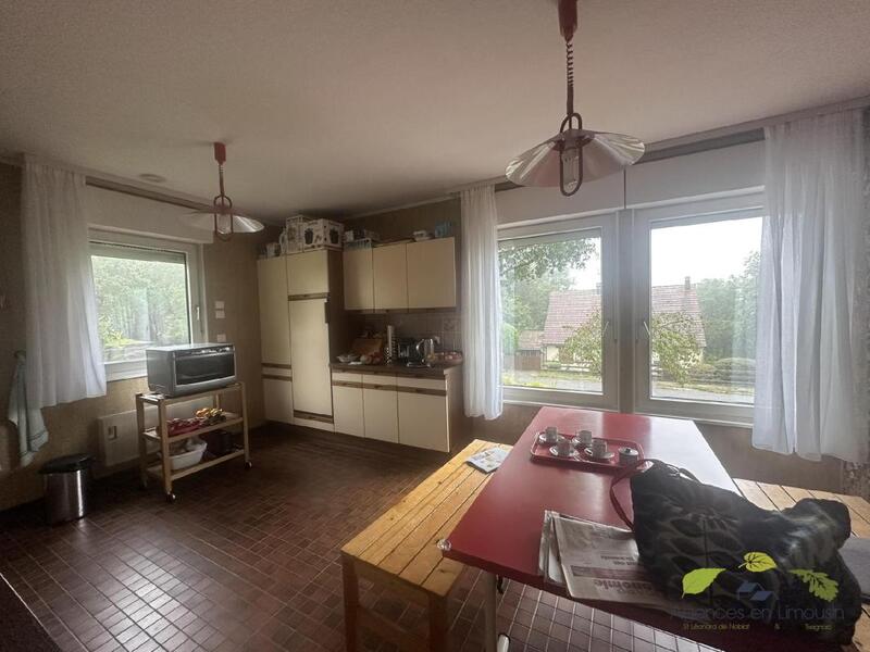 Propriété - 287 m² - 7 pièces