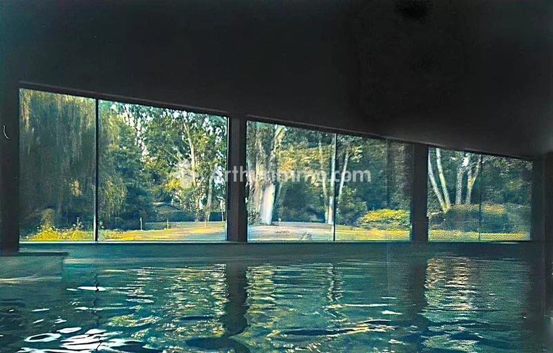 Maison - 700 m² - 12 pièces