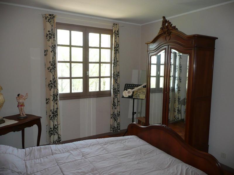 Maison - 222 m² - 10 pièces