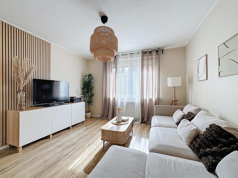 Maison - 81 m² - 5 pièces