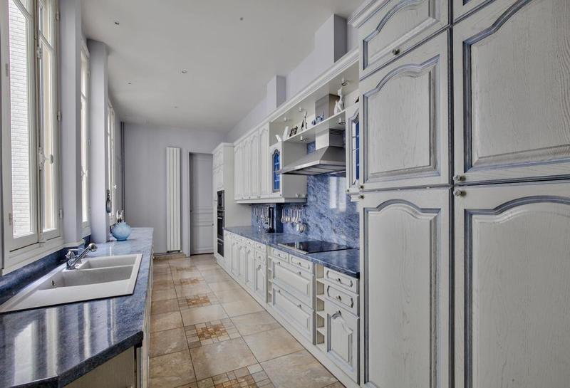 Appartement - 296 m² - 8 pièces