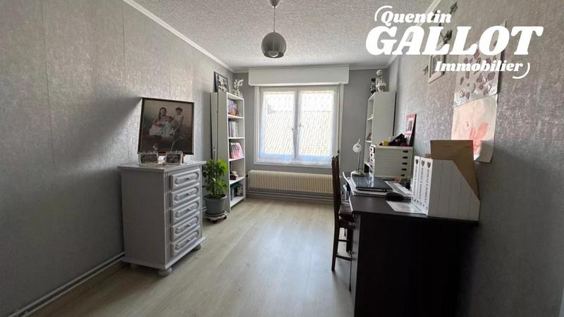 Maison - 99 m² - 5 pièces