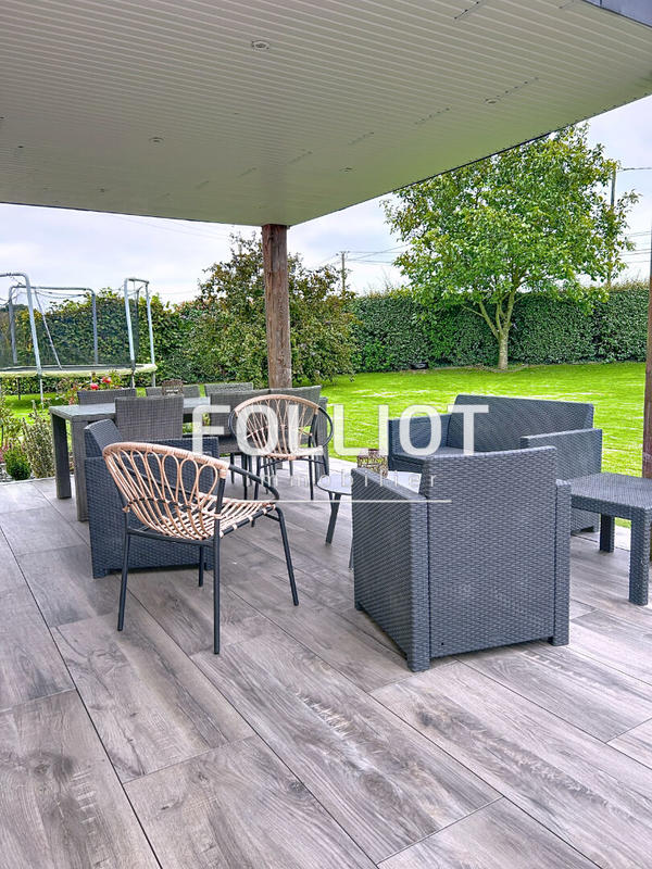 Maison - 171 m² - 7 pièces