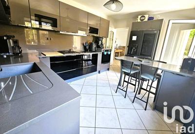 Maison - 128 m² - 6 pièces