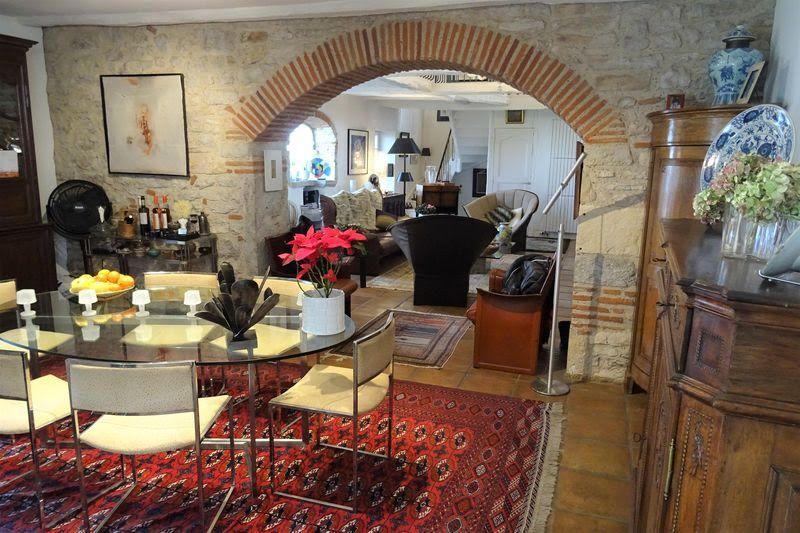 Maison - 310 m² - 9 pièces