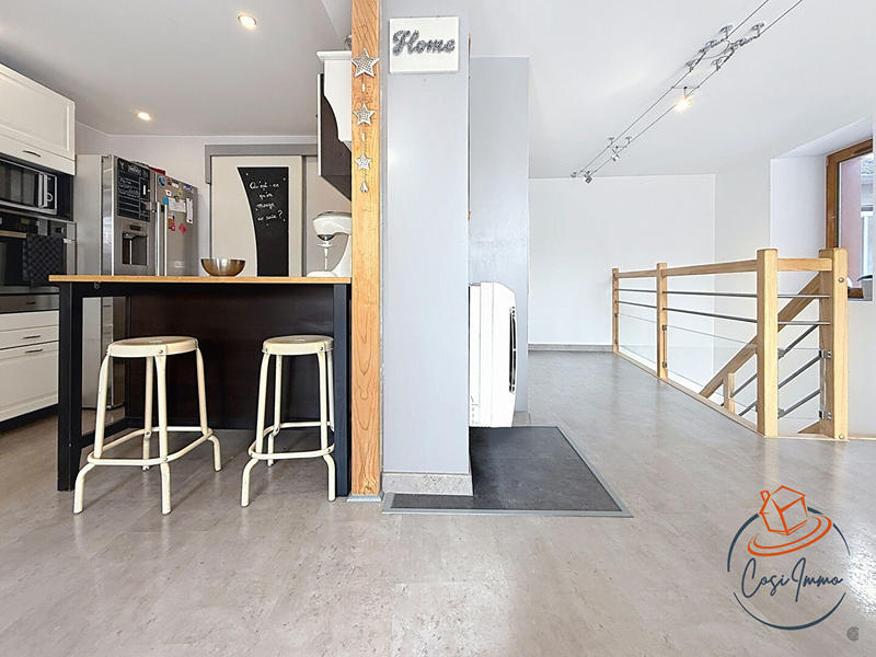 Maison - 240 m² - 7 pièces