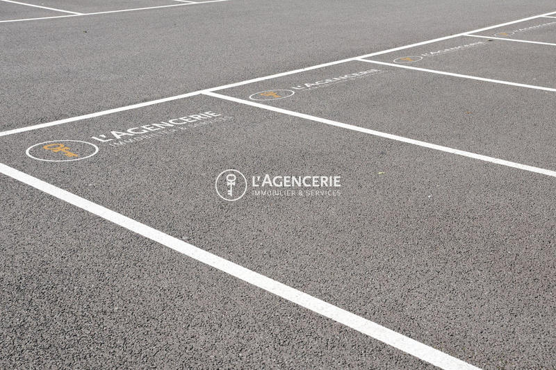 Parking / Garage - 12 m²