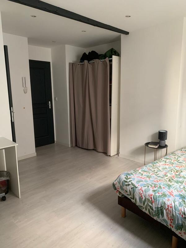 Appartement - 17 m² - 10 pièces