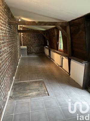 Maison - 240 m² - 1 pièce