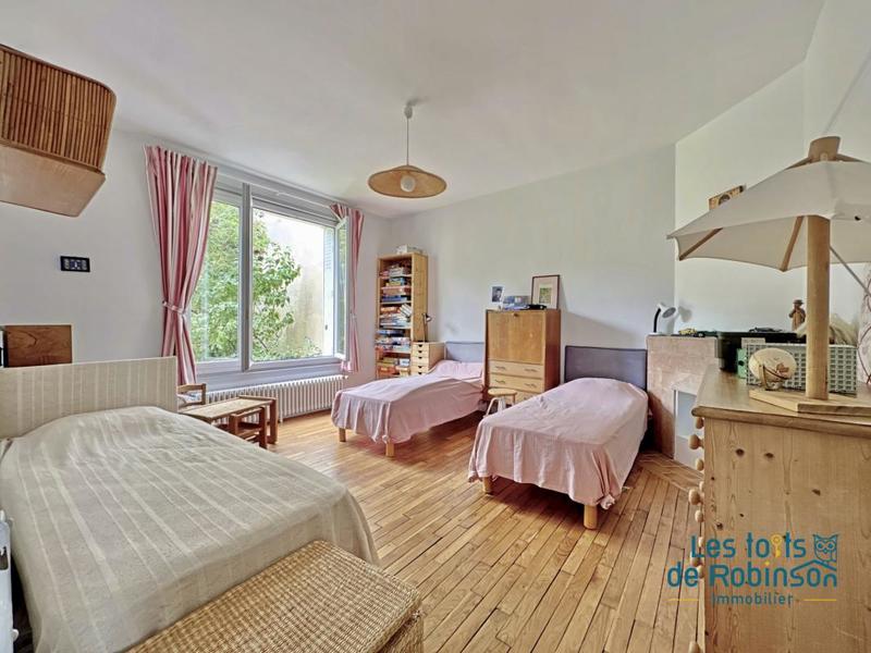 Maison de ville - 240 m² - 10 pièces