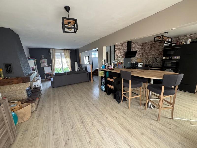 Maison - 101 m² - 5 pièces