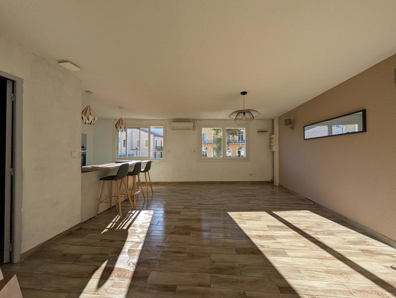 Appartement - 80 m² - 3 pièces