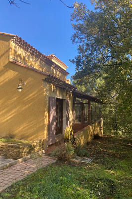 Maison - 250 m² - 6 pièces