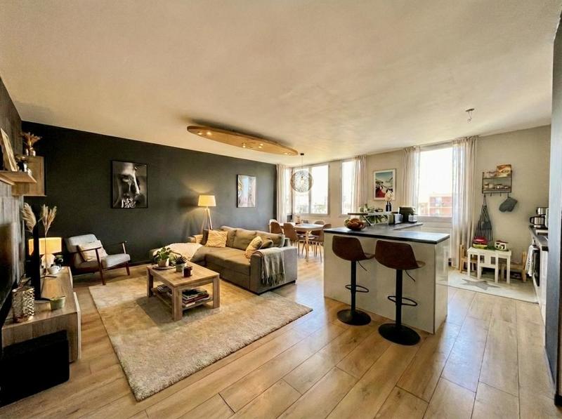 Appartement - 85 m² - 3 pièces