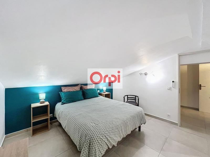 Villa - 263 m² - 8 pièces