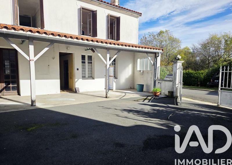 Maison de village - 153 m² - 9 pièces