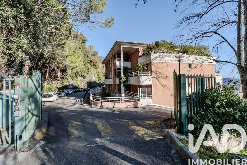 Appartement - 76 m² - 4 pièces