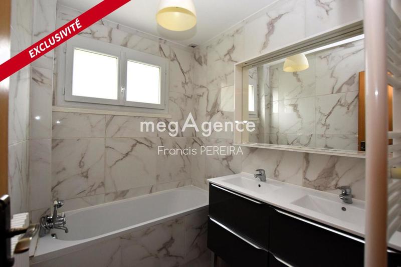 Maison - 122 m² - 6 pièces