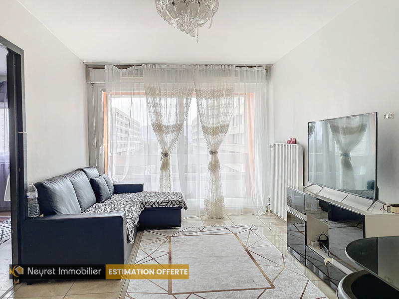 Appartement - 74 m² - 4 pièces