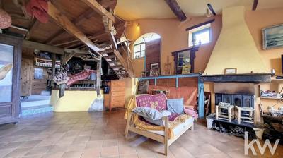 Maison - 285 m² - 13 pièces