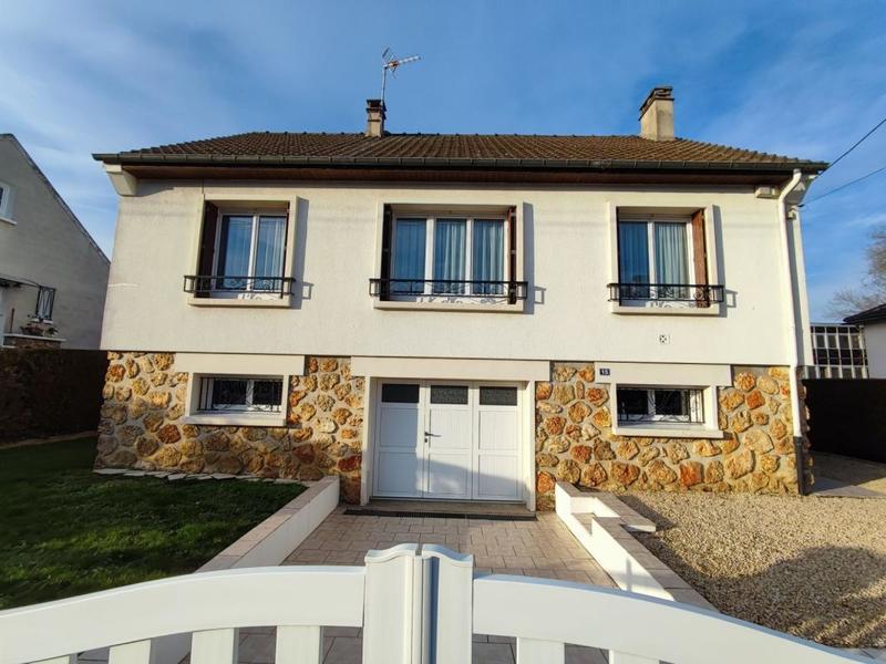 Maison - 105 m² - 3 pièces